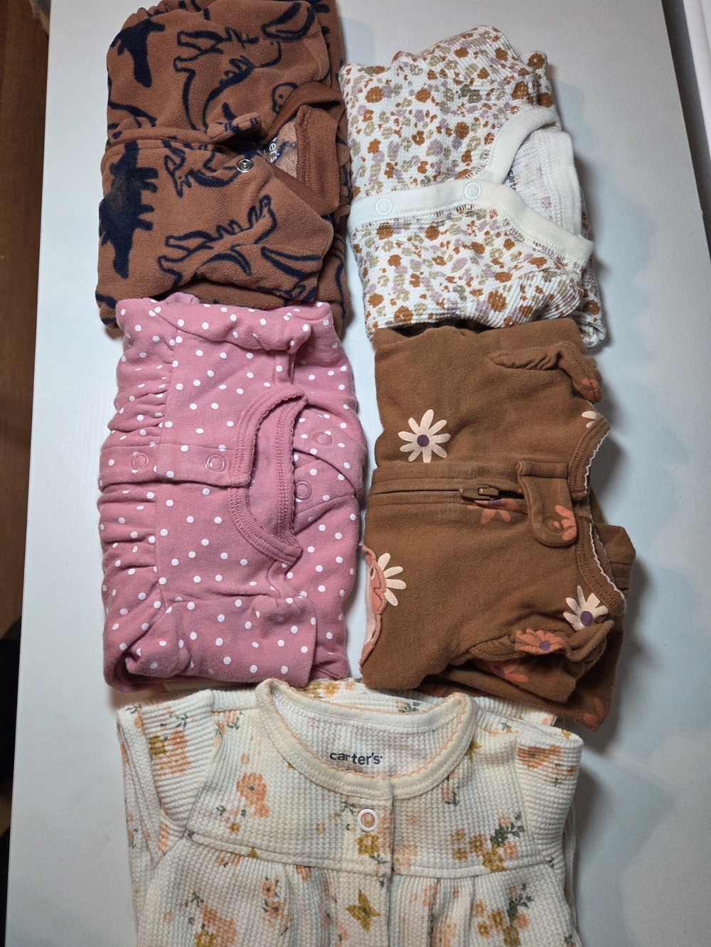 Baby Girl Newborn 5 Piece Sleeper Lot Carter’s Mixed Brands
